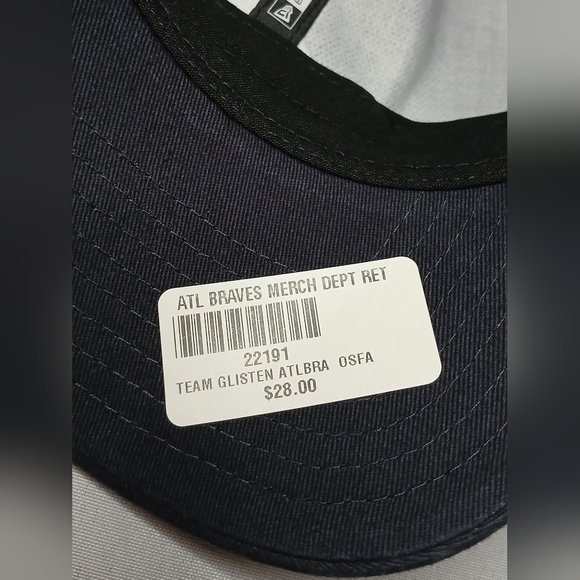 Atlanta Braves Navy blue hat with red glitter - Picture 7 of 10